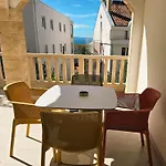 Katarina Apartment *